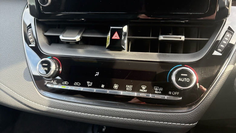 Toyota Corolla 1.8 VVT-i Hybrid Icon Tech 5dr CVT Hybrid Hatchback